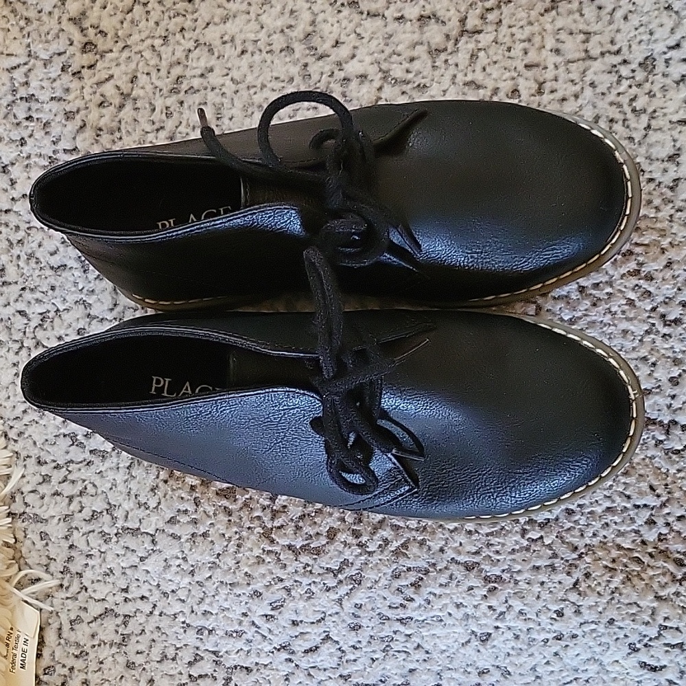 Girls size 3 ankle boots,  black